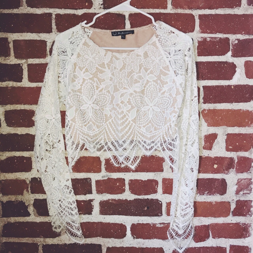 For Love & Lemons 🍋 white lace long sleeve crop